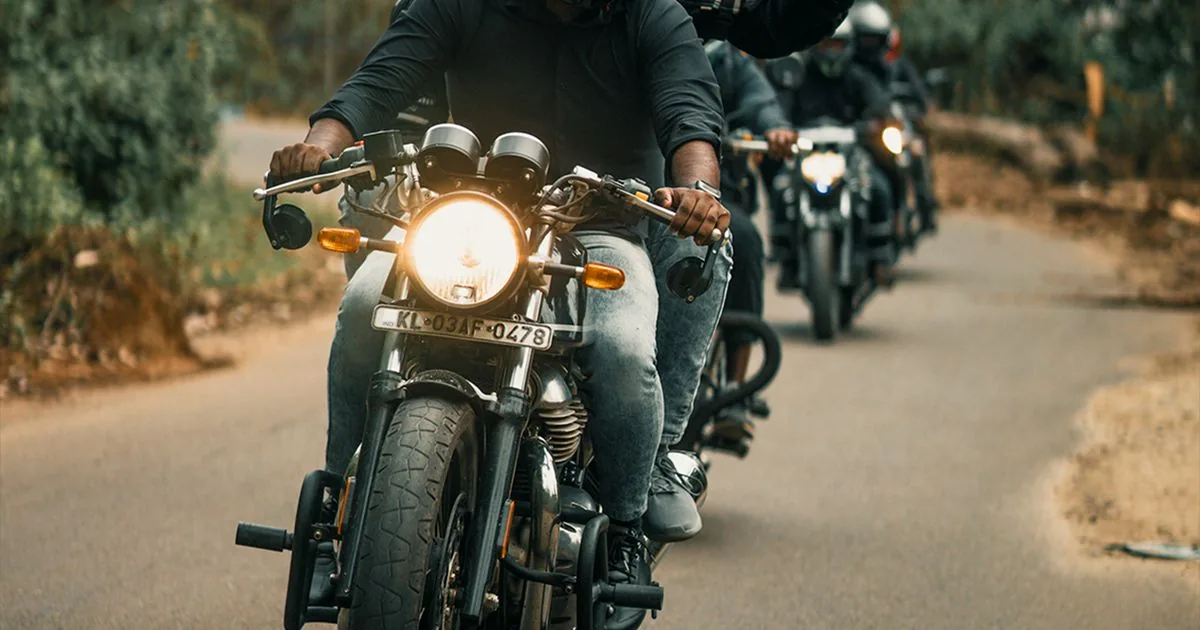Motorcycle app for group rides: organise and navigate together